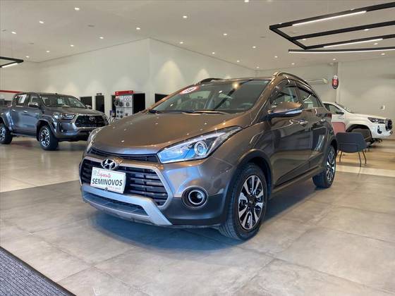 HYUNDAI HB20X 1.6 16V PREMIUM FLEX 4P AUTOMÁTICO